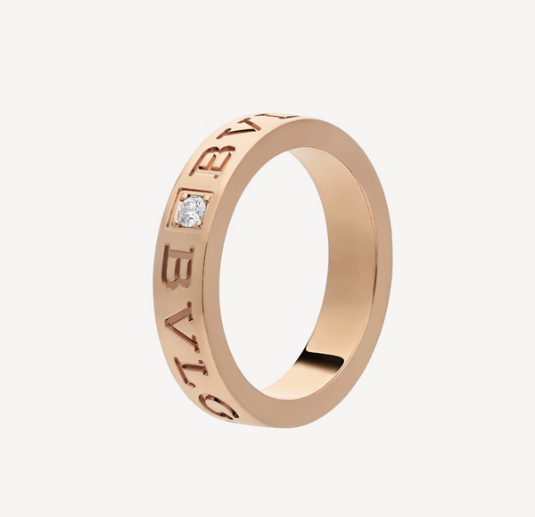 <MAGIC>ZERO 1 ESSENTIAL WITH A DIAMOD RING