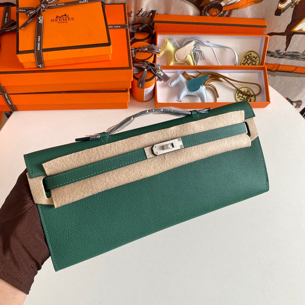 KELLY CUT 31 IN GREEN FOREST CALFSKIN WITH SILVER HARDWARE