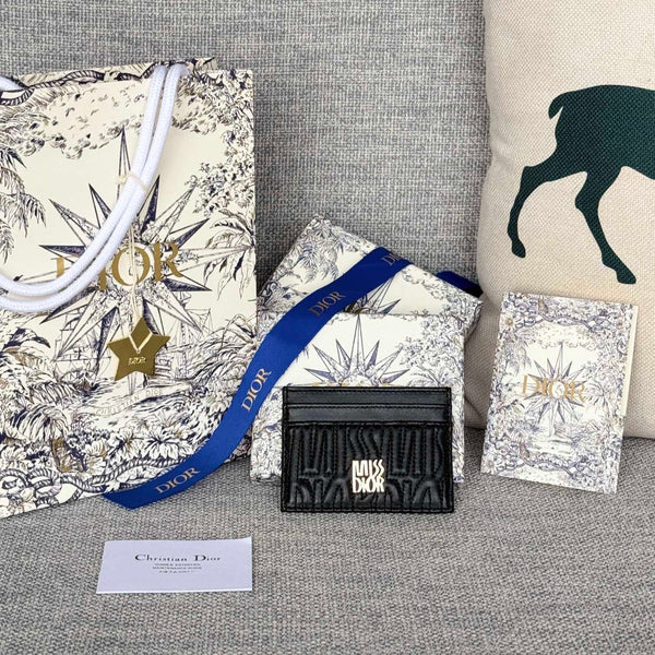 FREESIA CARD HOLDER 10 IN BLACK QUILTED ALLOVER CALFSKIN